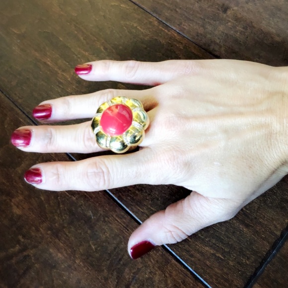 Gold and red stone ring - Picture 6 of 6